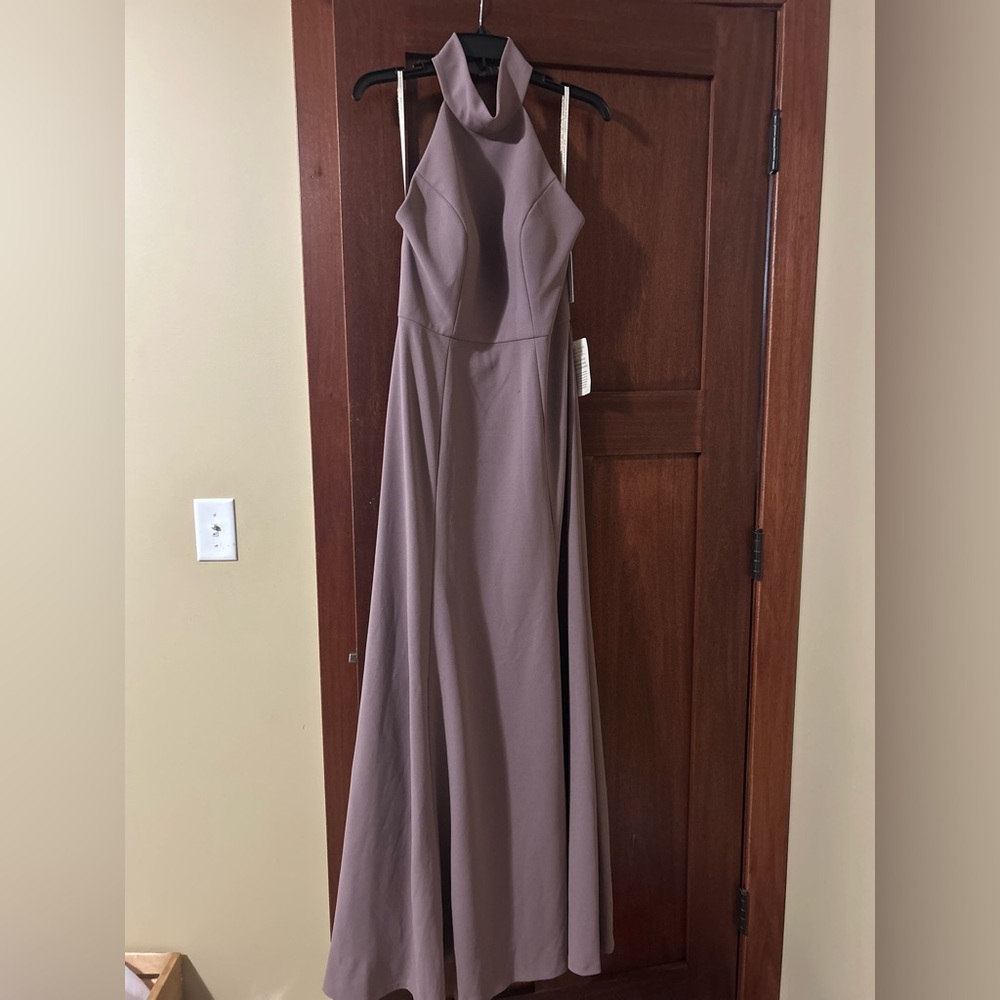 Jenny Yoo dress
Color - Fig
Size 12